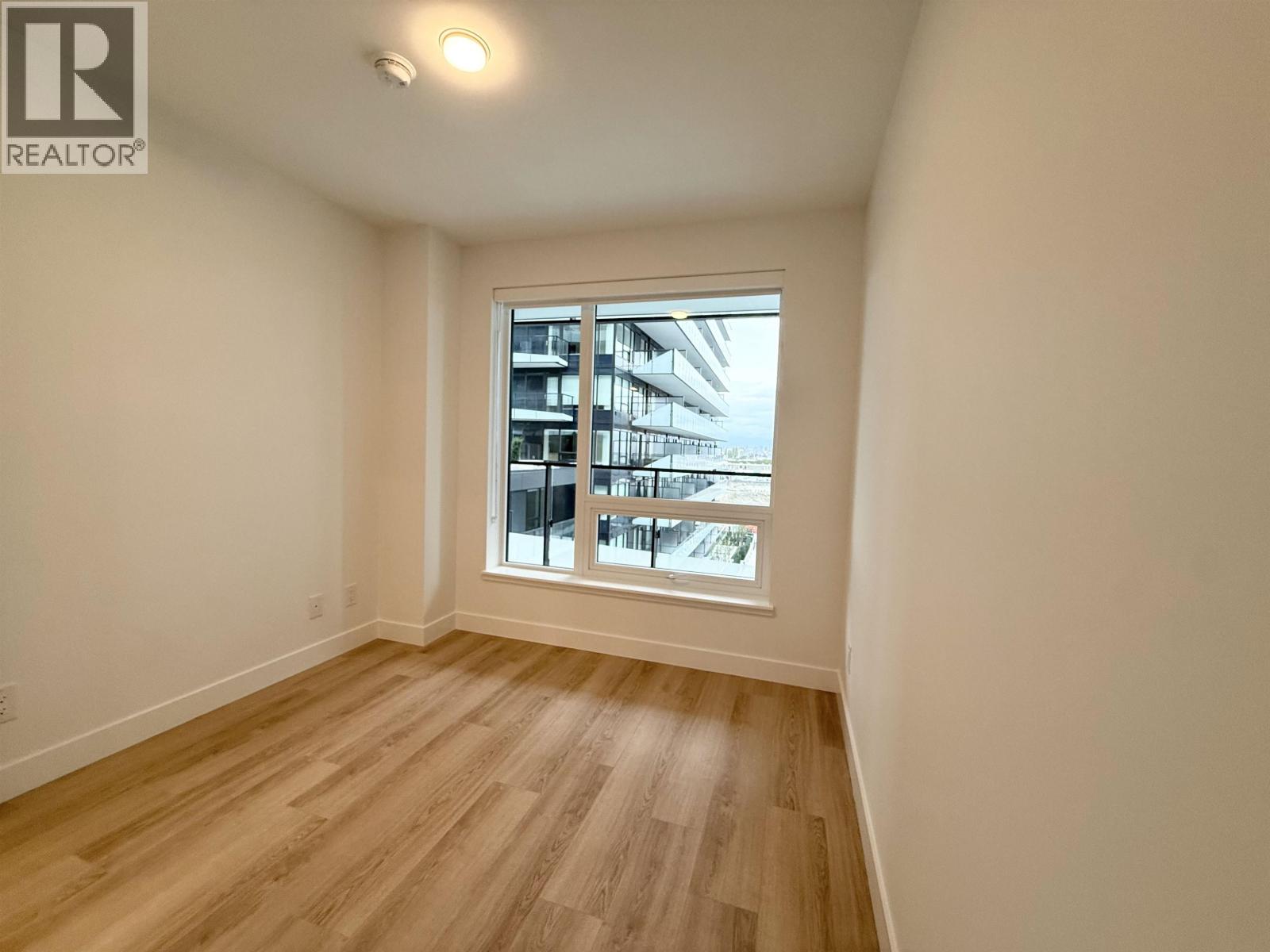 #702-7977 LANSDOWNE Road, Richmond