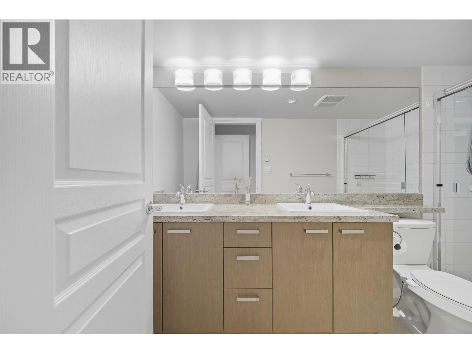 #221-9500 ODLIN Road, Richmond