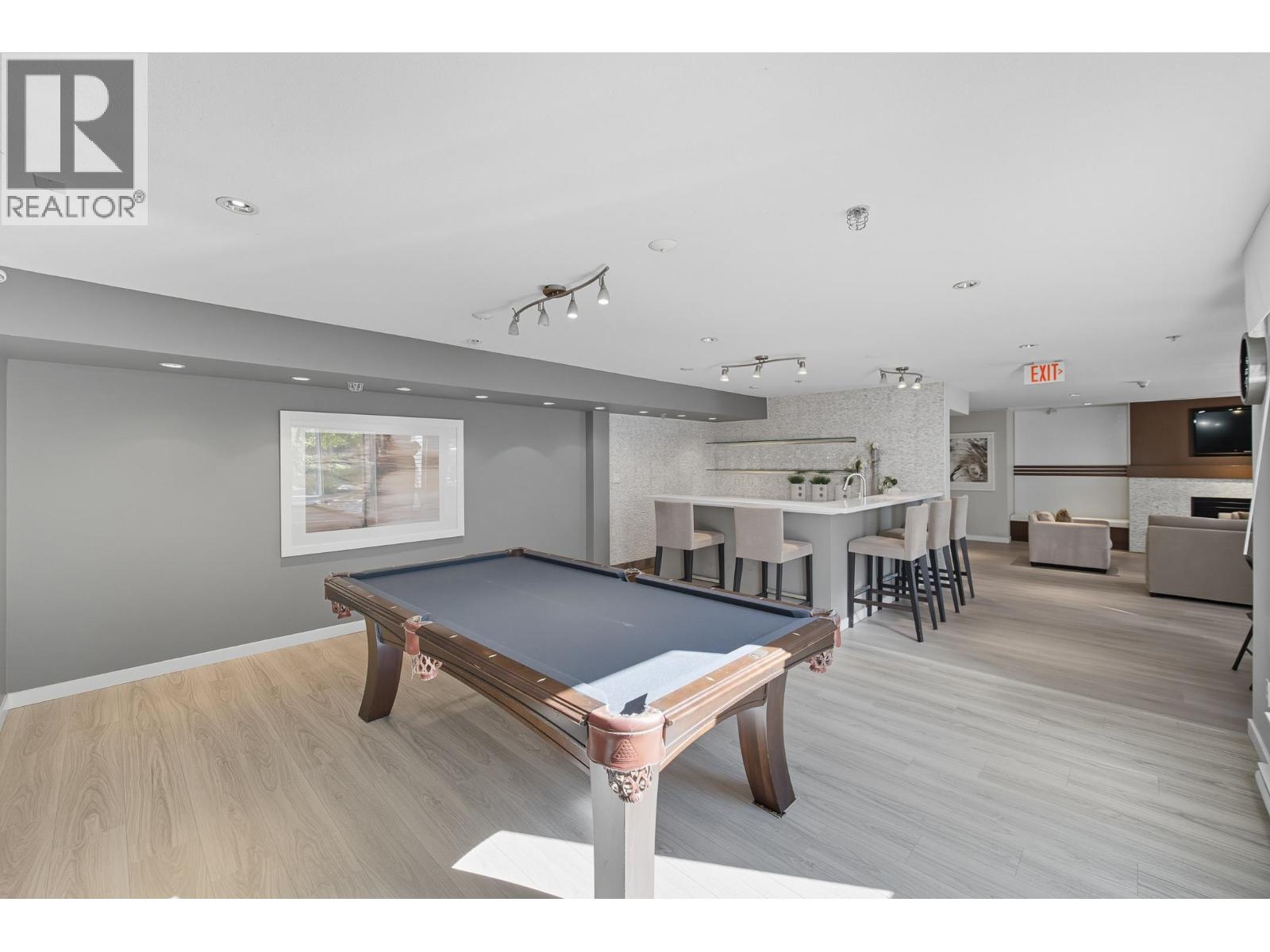 #221-9500 ODLIN Road, Richmond