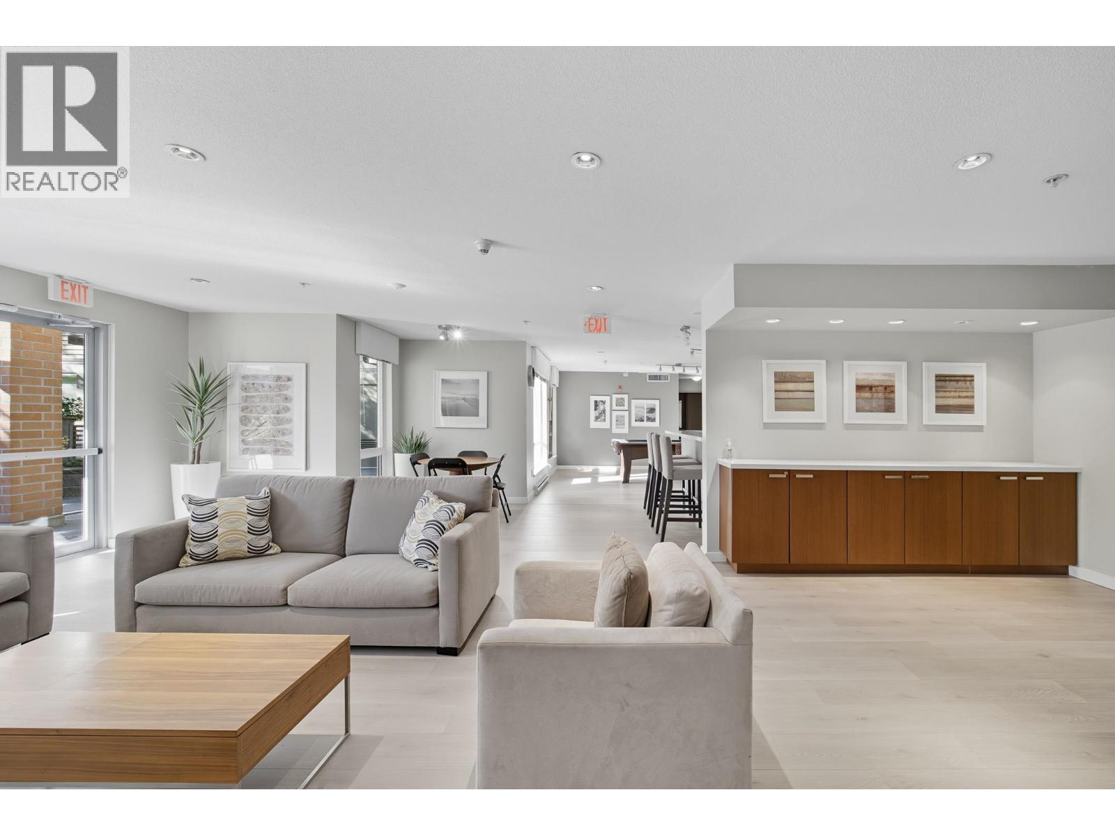 #221-9500 ODLIN Road, Richmond