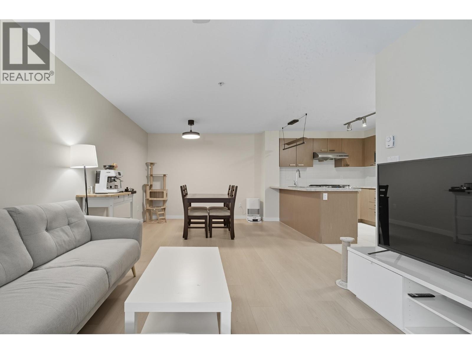 #221-9500 ODLIN Road, Richmond