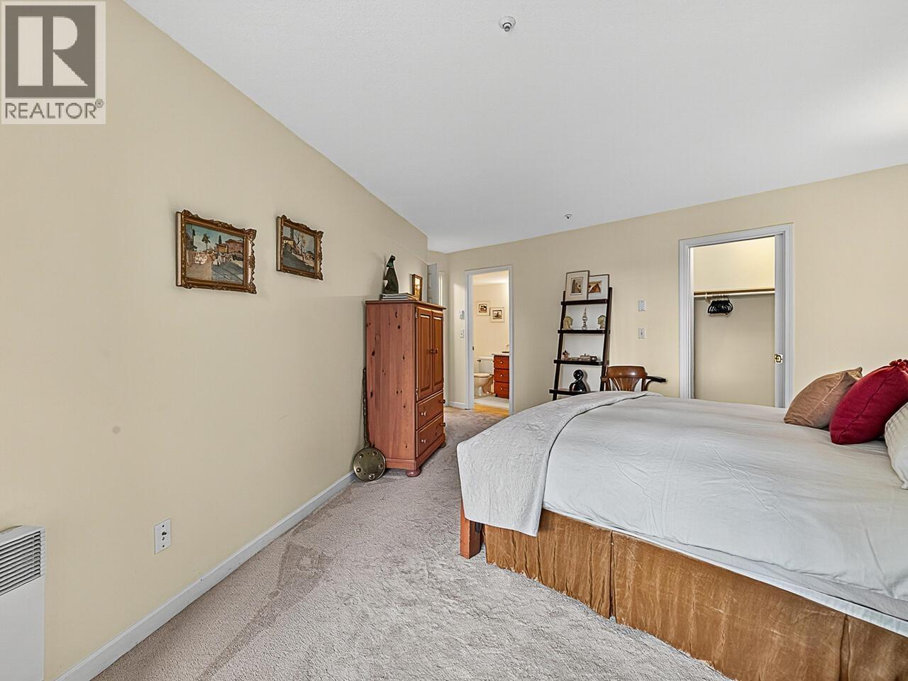 402 68 RICHMOND STREET, New Westminster