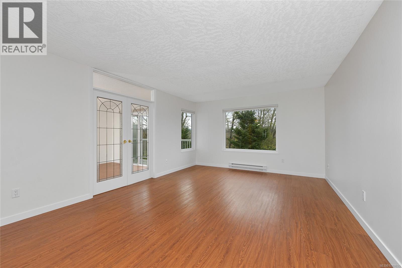 27 4125 INTERURBAN Rd, Saanich