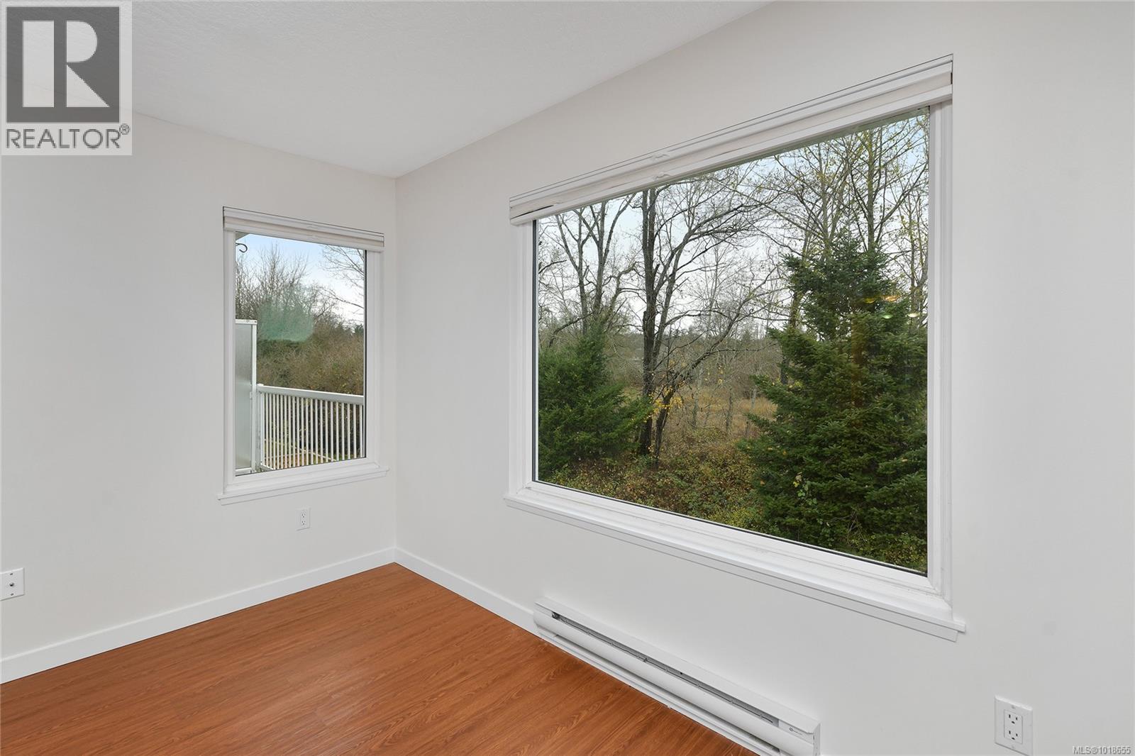 27 4125 INTERURBAN Rd, Saanich