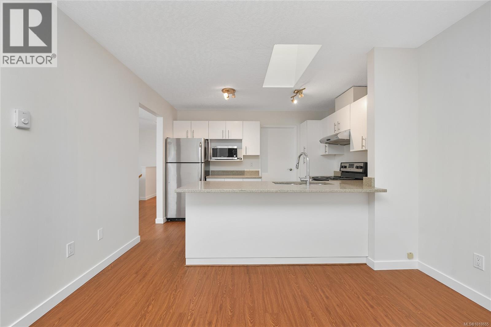 27 4125 INTERURBAN Rd, Saanich