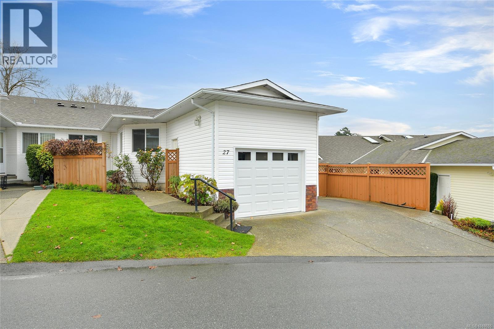 27 4125 INTERURBAN Rd, Saanich