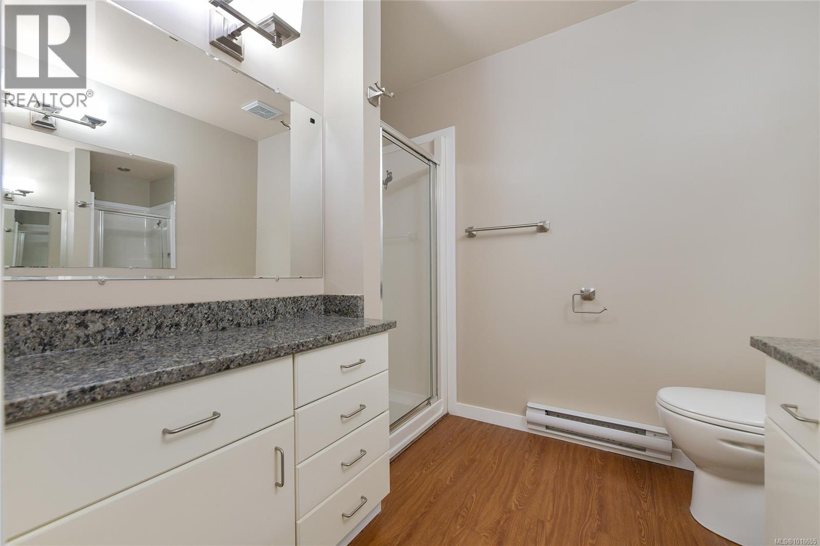 27 4125 INTERURBAN Rd, Saanich