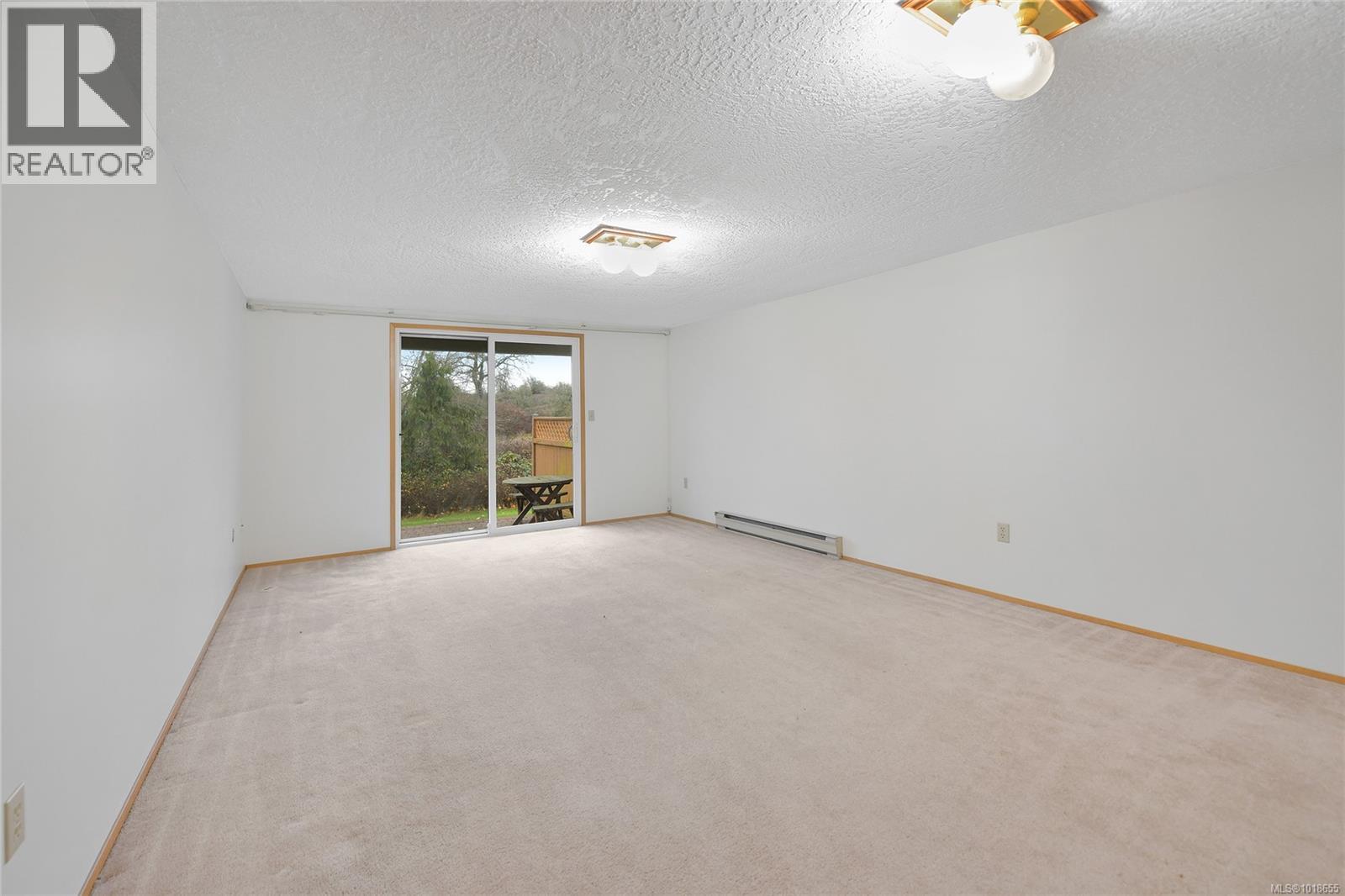 27 4125 INTERURBAN Rd, Saanich