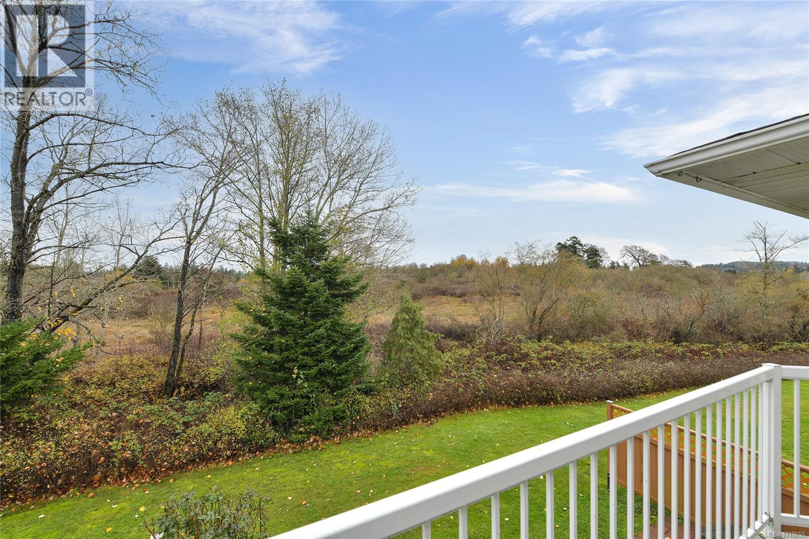 27 4125 INTERURBAN Rd, Saanich