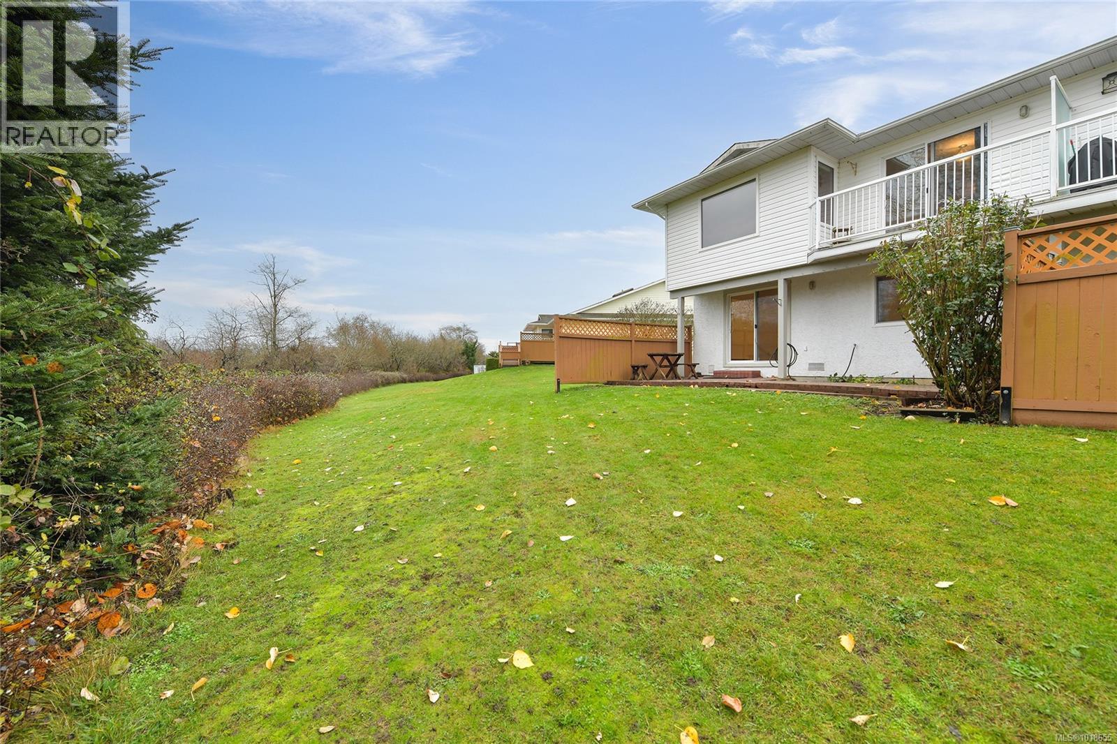 27 4125 INTERURBAN Rd, Saanich