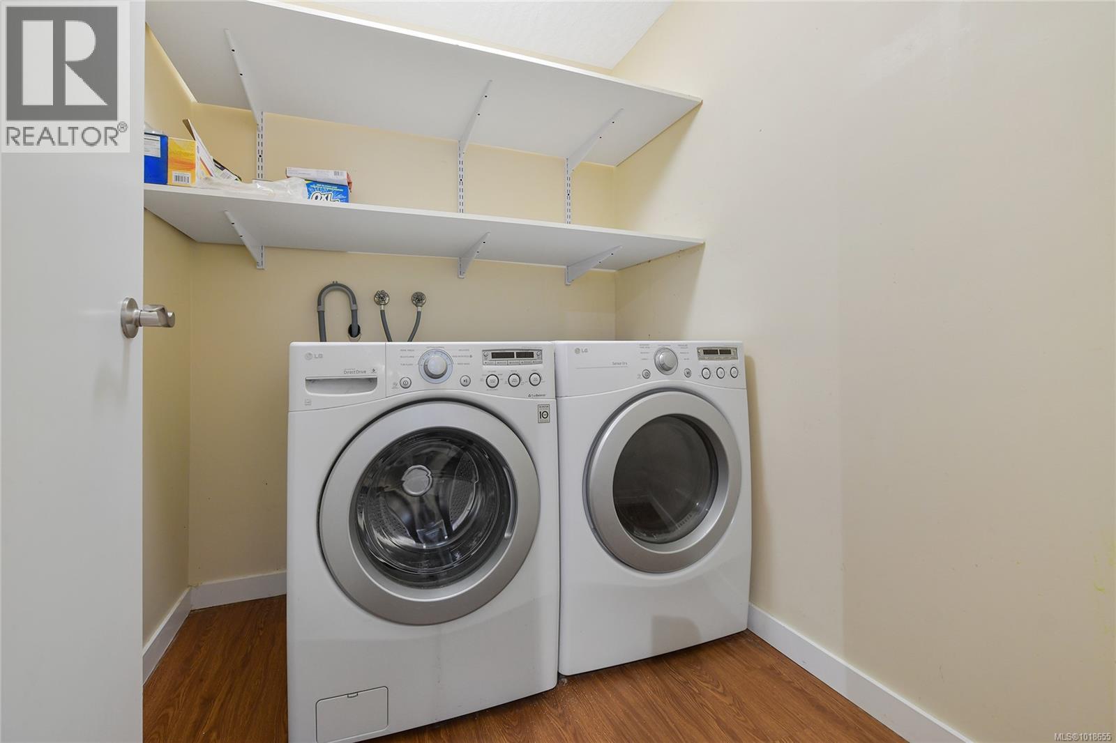 27 4125 INTERURBAN Rd, Saanich