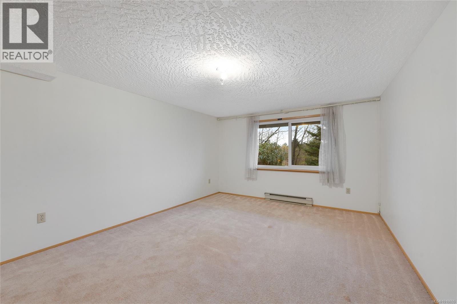 27 4125 INTERURBAN Rd, Saanich