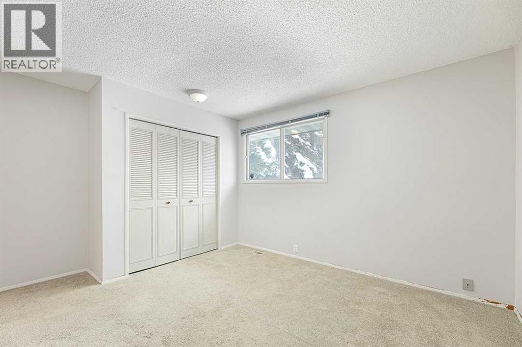 Single Family House Bungalow for Sale in  Lynnover Road SE Ogden Calgary 