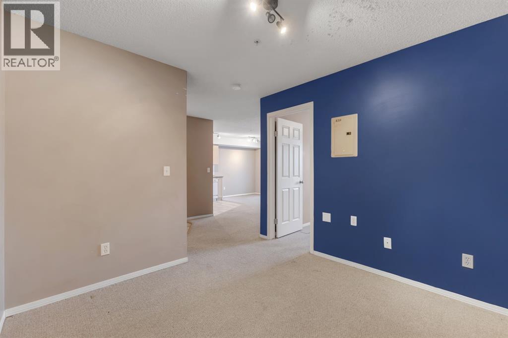 505 Railway Street West, Cochrane