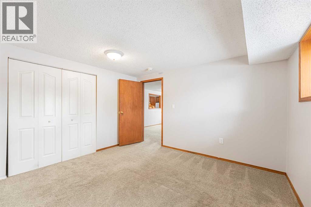 Single Family House Bungalow for Sale in  Lynnover Road SE Ogden Calgary 