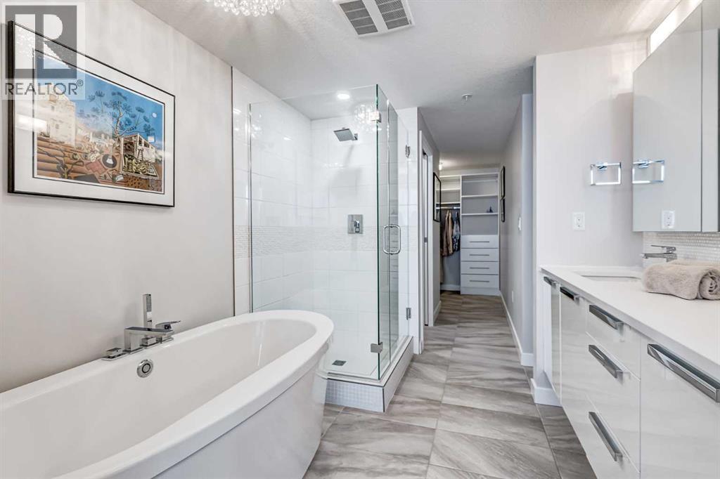 Single Family House for Sale in    Avenue NW Hillhurst Calgary 