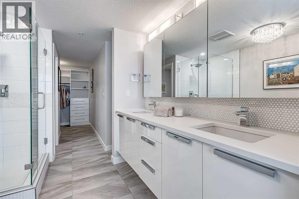 Single Family House for Sale in    Avenue NW Hillhurst Calgary 