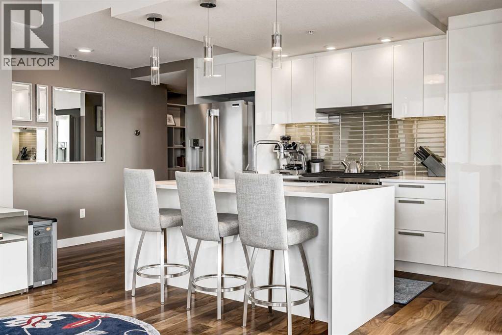 Single Family House for Sale in    Avenue NW Hillhurst Calgary 