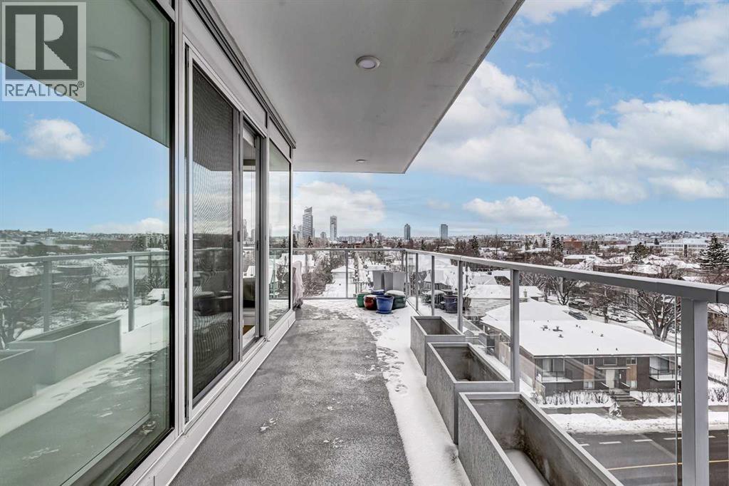 Single Family House for Sale in    Avenue NW Hillhurst Calgary 