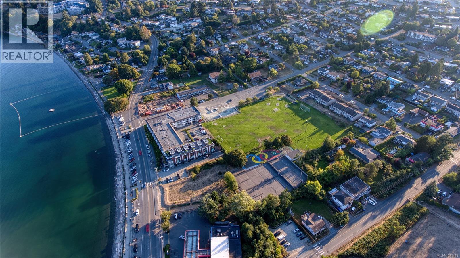 308 2815 Departure Bay Rd, Nanaimo