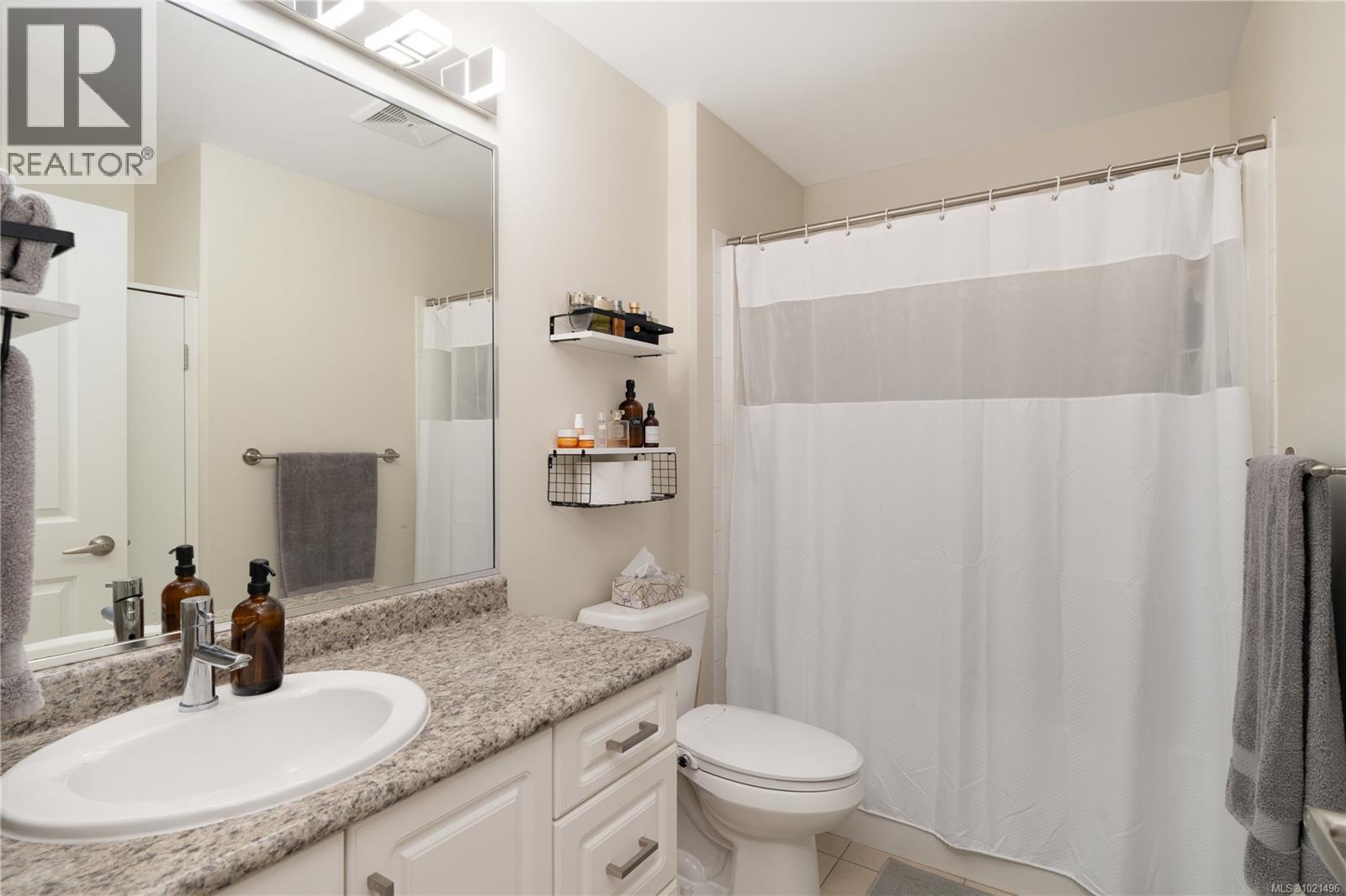 213 938 Dunford Avenue, Langford