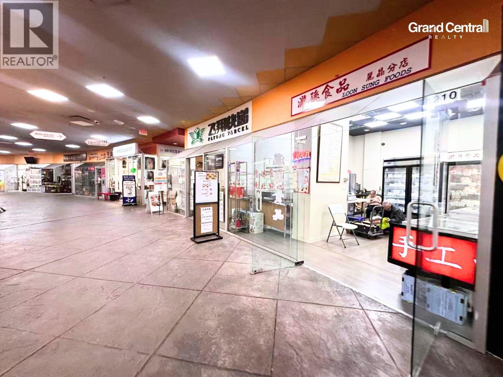 Retail in Burnaby - Image 5