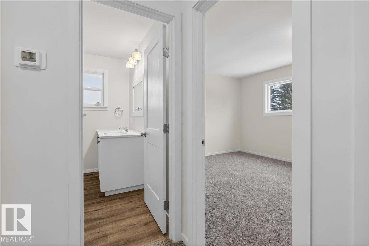 4911 43 AV, Beaumont