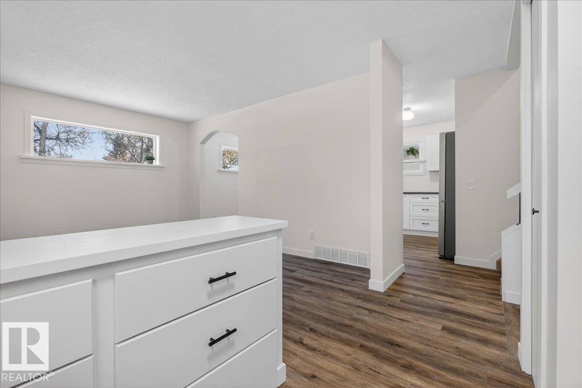 4911 43 AV, Beaumont