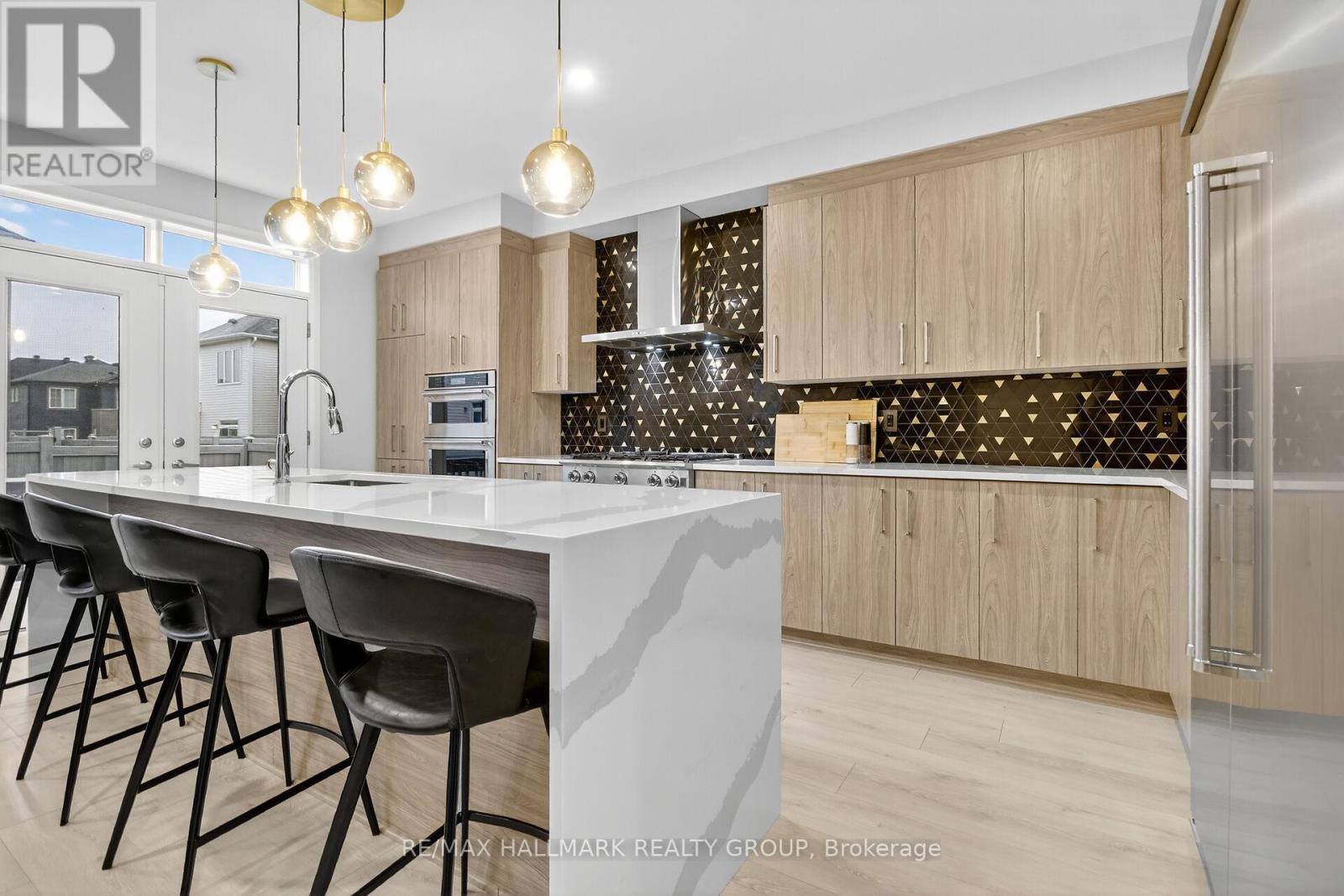 720 CAPPAMORE DRIVE - 14