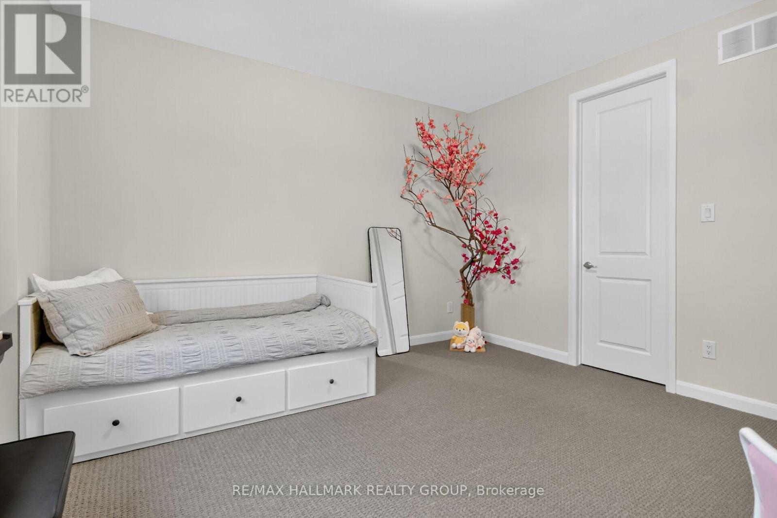 720 CAPPAMORE DRIVE - 21
