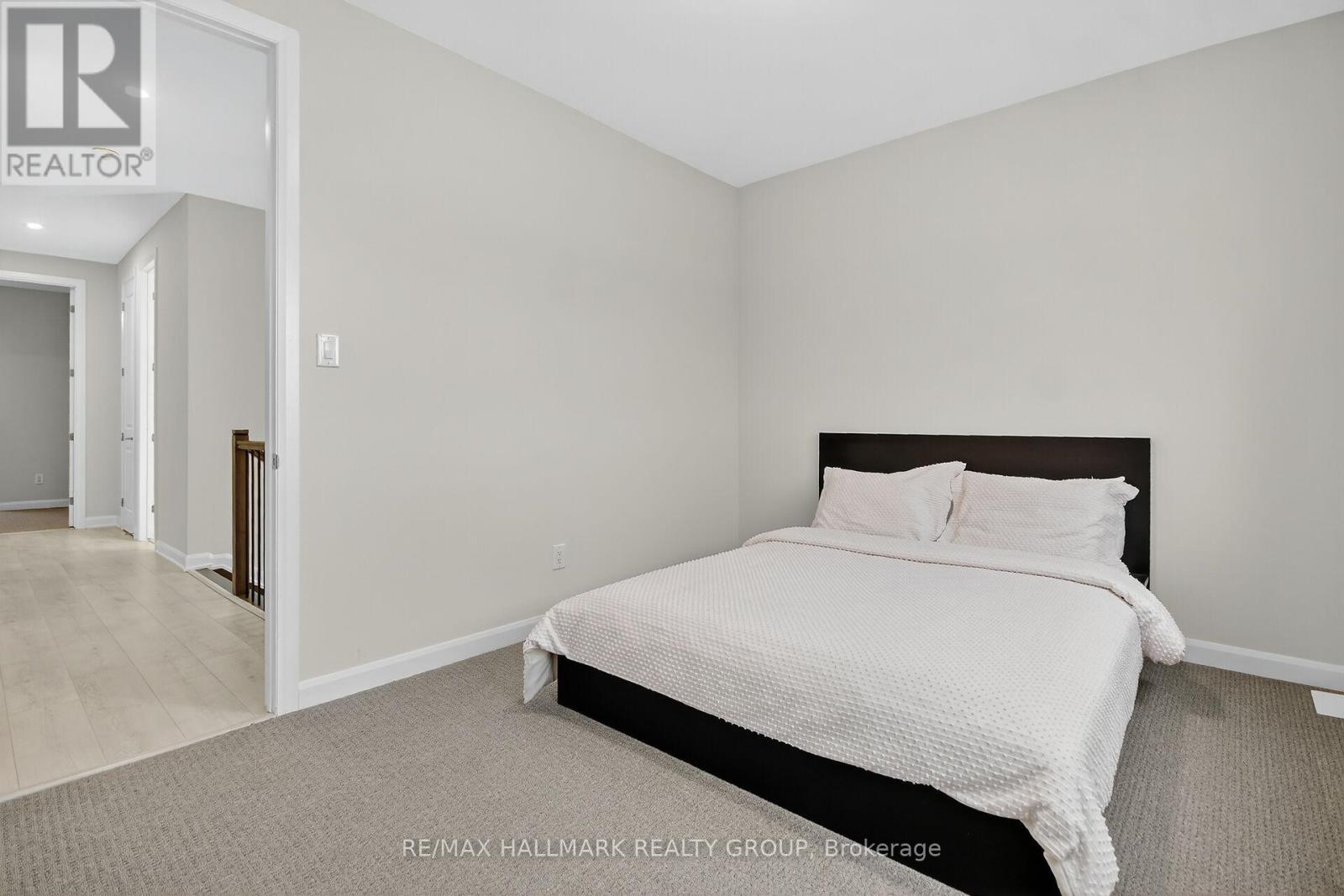 720 CAPPAMORE DRIVE - 32