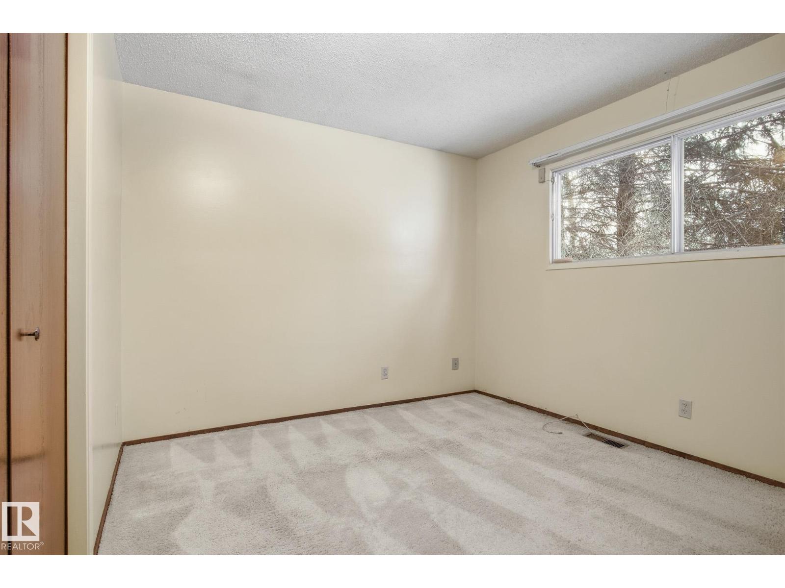 29 ANDREW CR, St. Albert