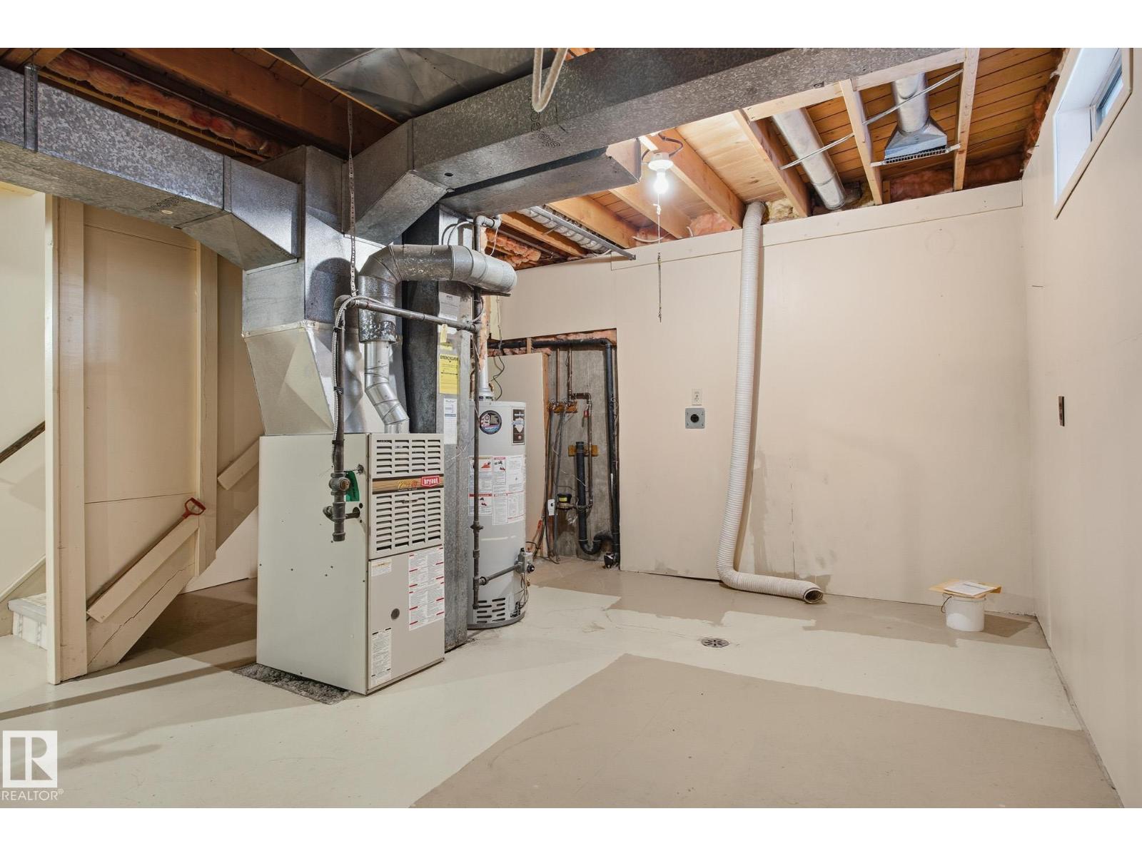 29 ANDREW CR, St. Albert