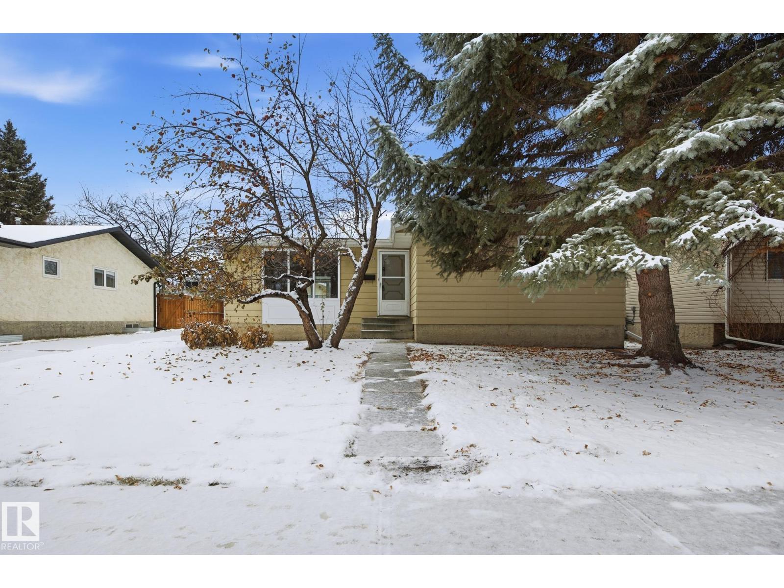 29 ANDREW CR, St. Albert