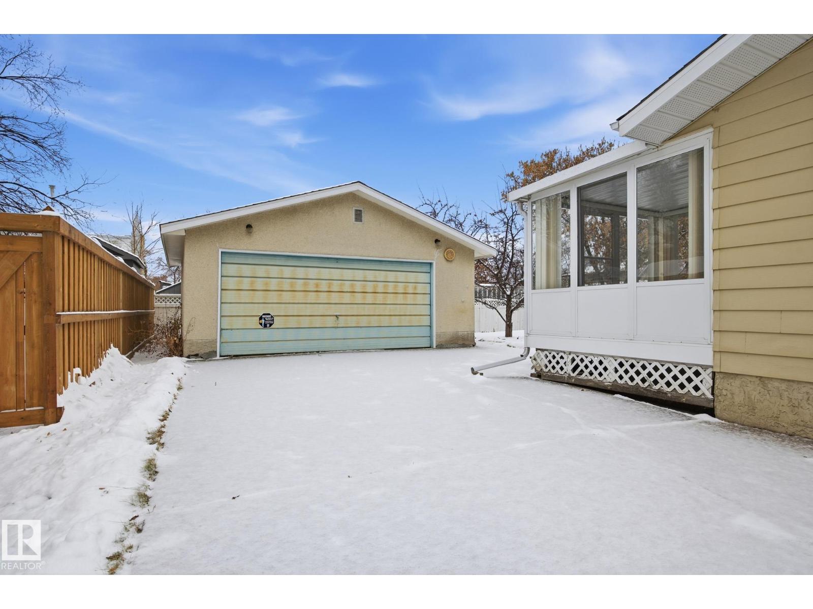 29 ANDREW CR, St. Albert