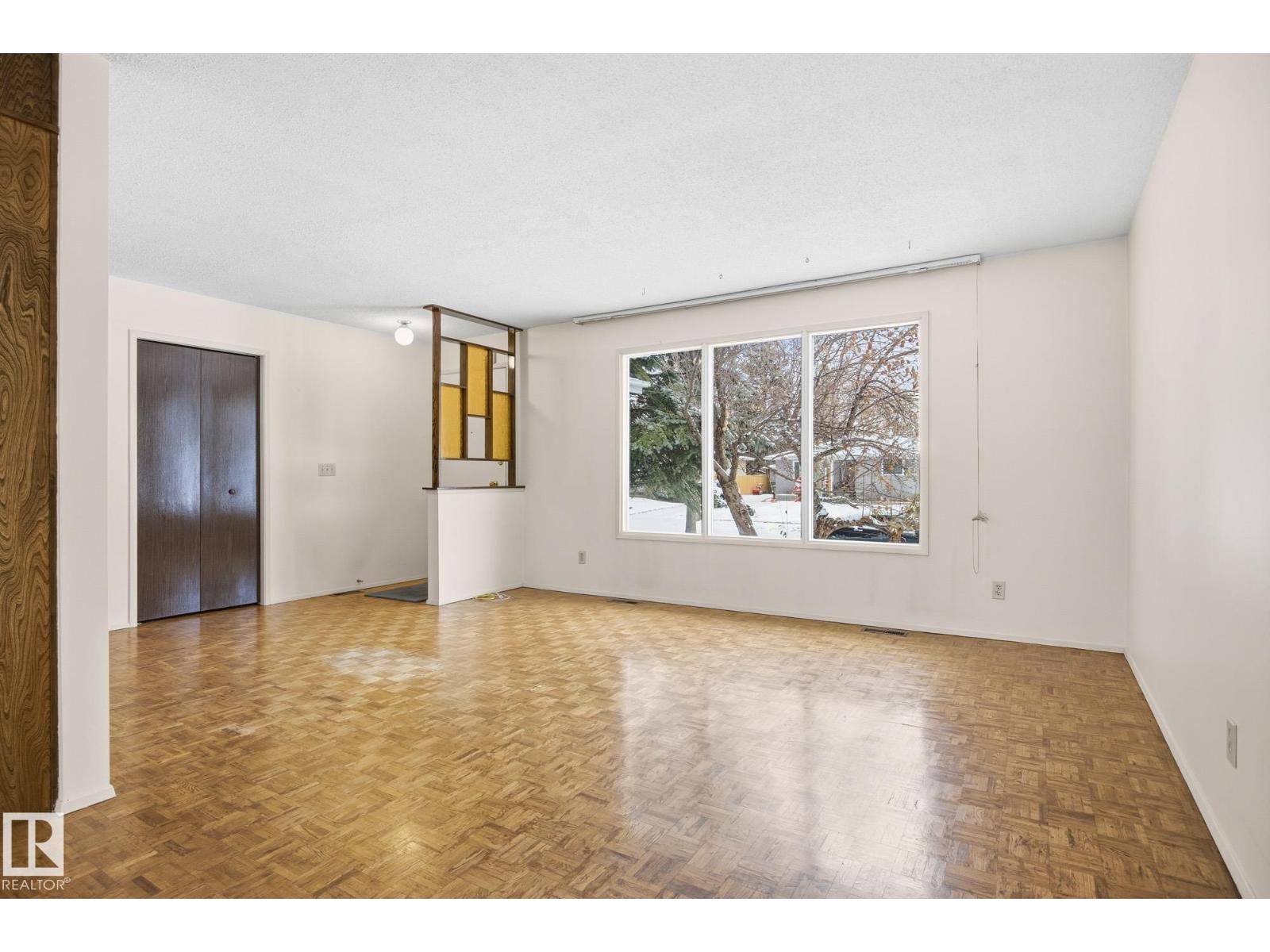 29 ANDREW CR, St. Albert