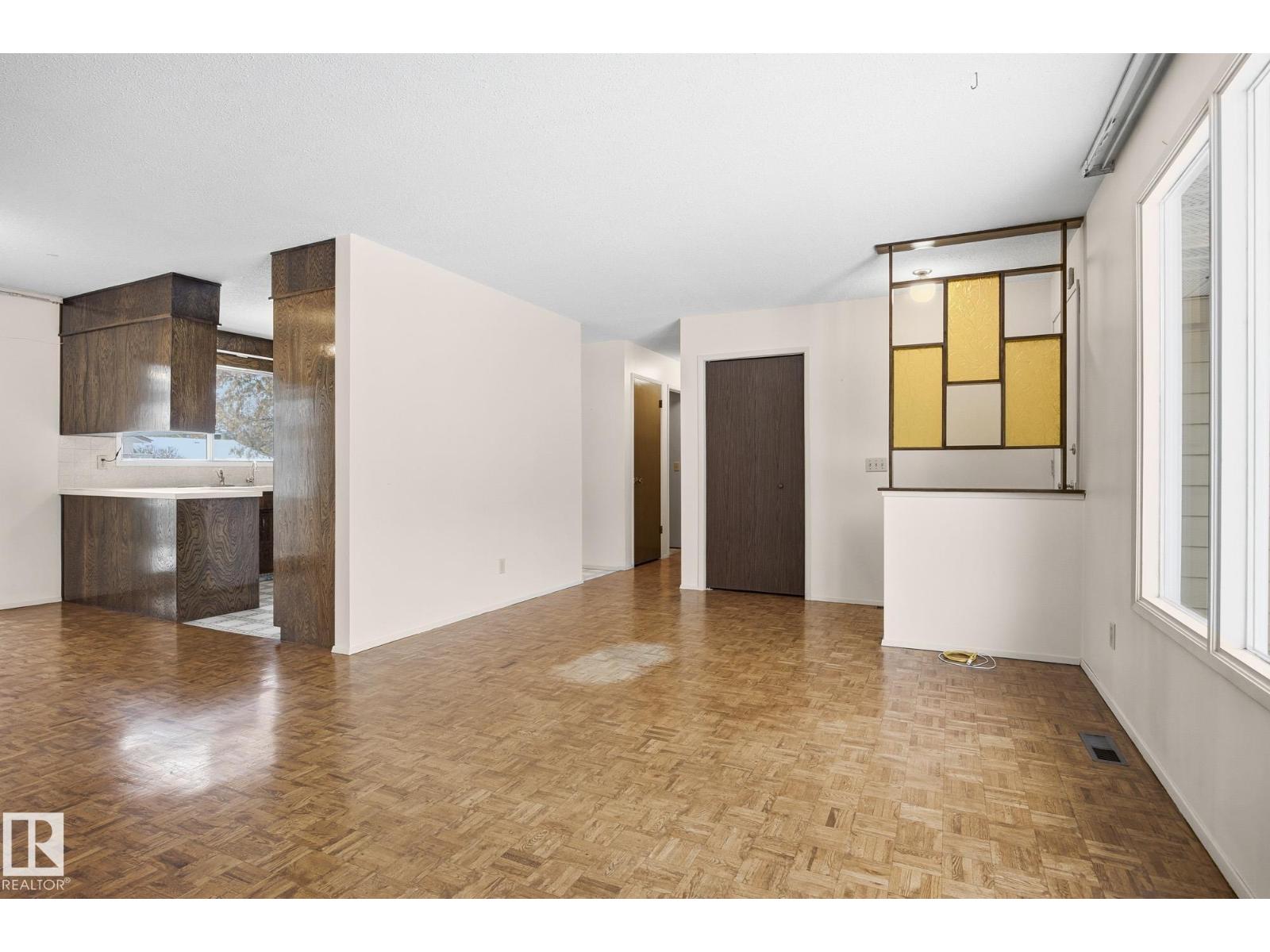 29 ANDREW CR, St. Albert