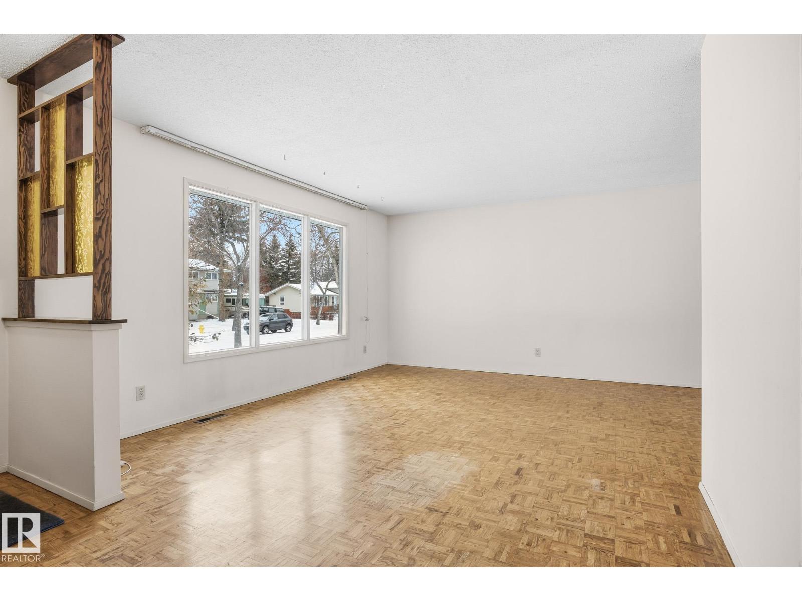 29 ANDREW CR, St. Albert