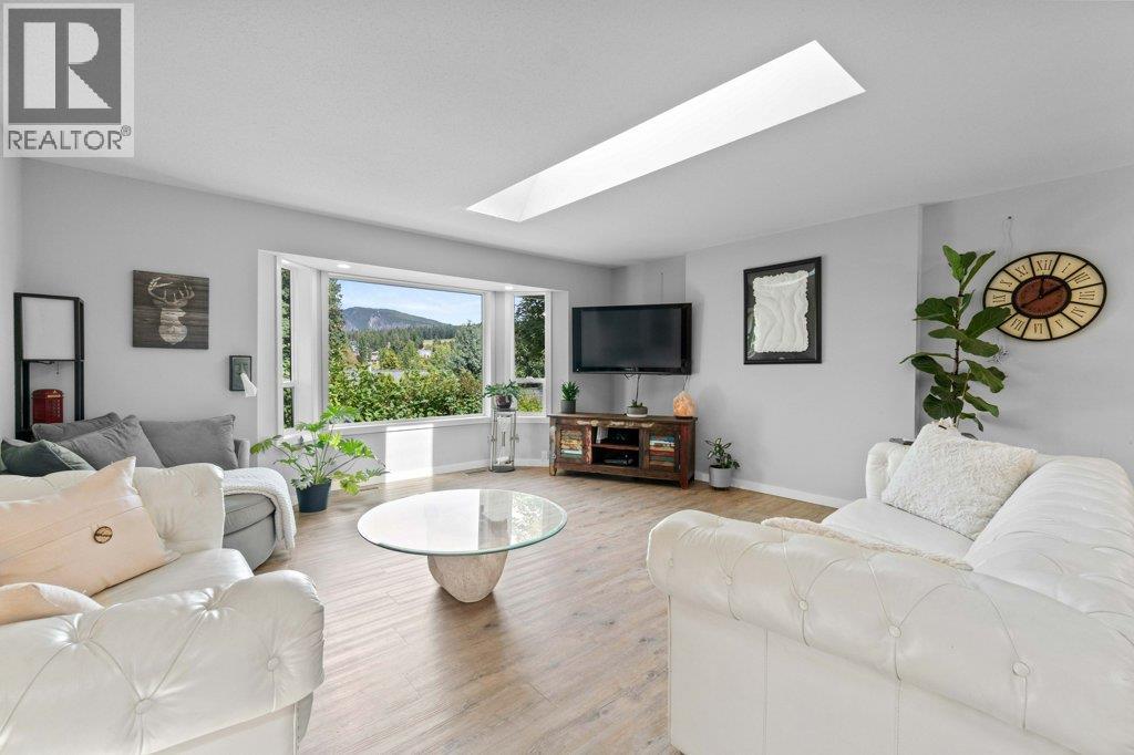 2131 21 Street NE, Salmon Arm