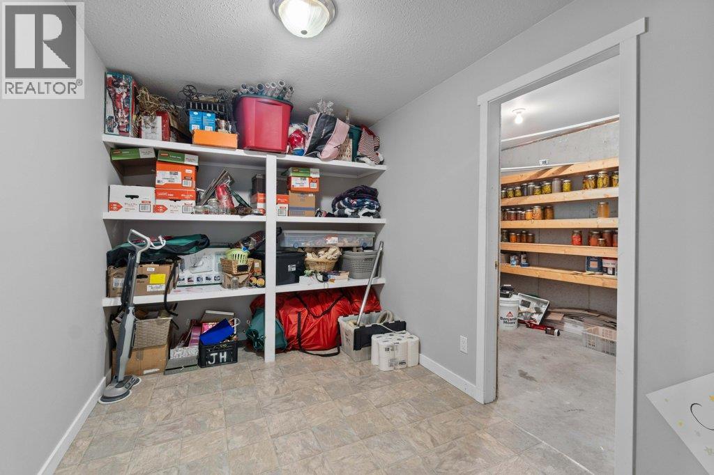 2131 21 Street NE, Salmon Arm