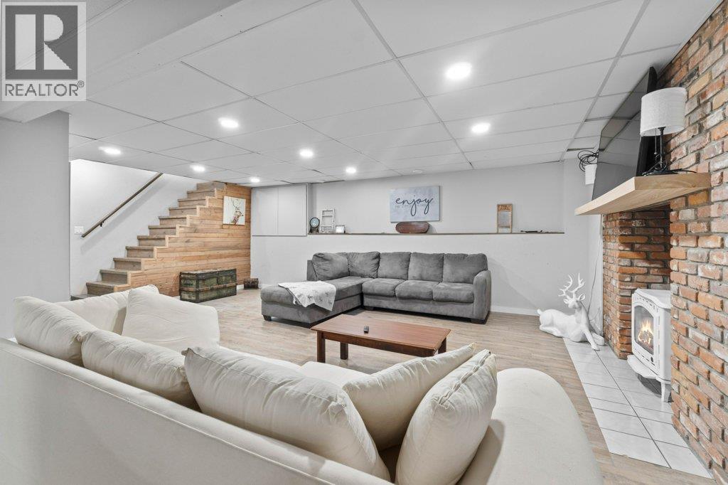 2131 21 Street NE, Salmon Arm