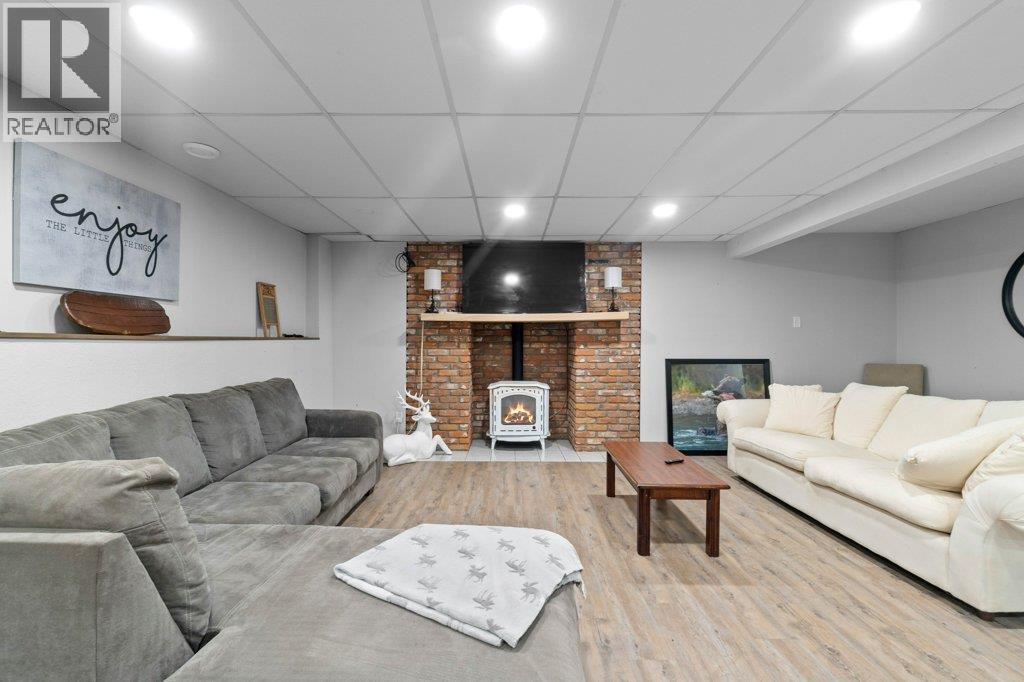 2131 21 Street NE, Salmon Arm