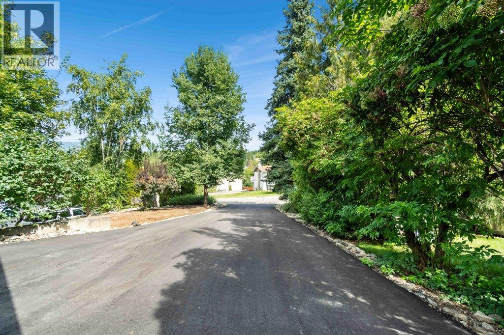 2131 21 Street NE, Salmon Arm