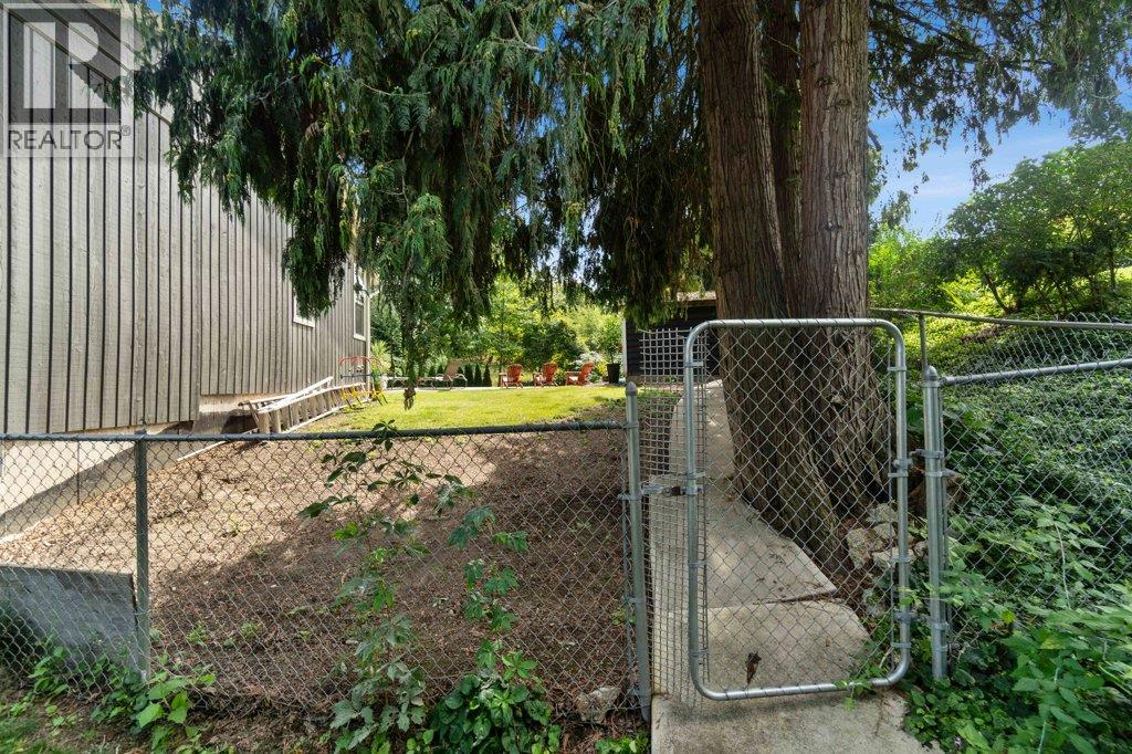 2131 21 Street NE, Salmon Arm