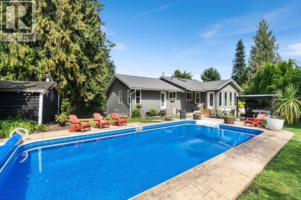 2131 21 Street NE, Salmon Arm