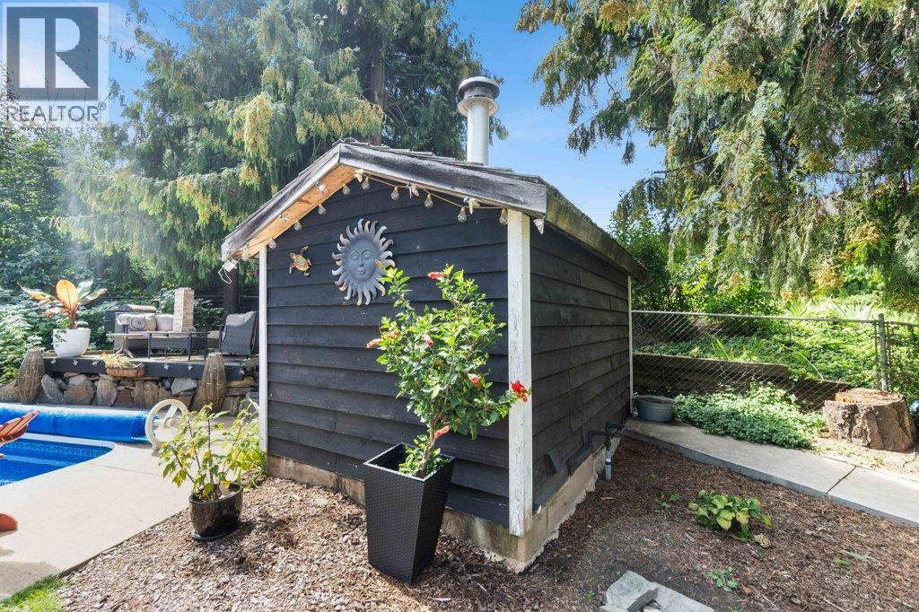 2131 21 Street NE, Salmon Arm