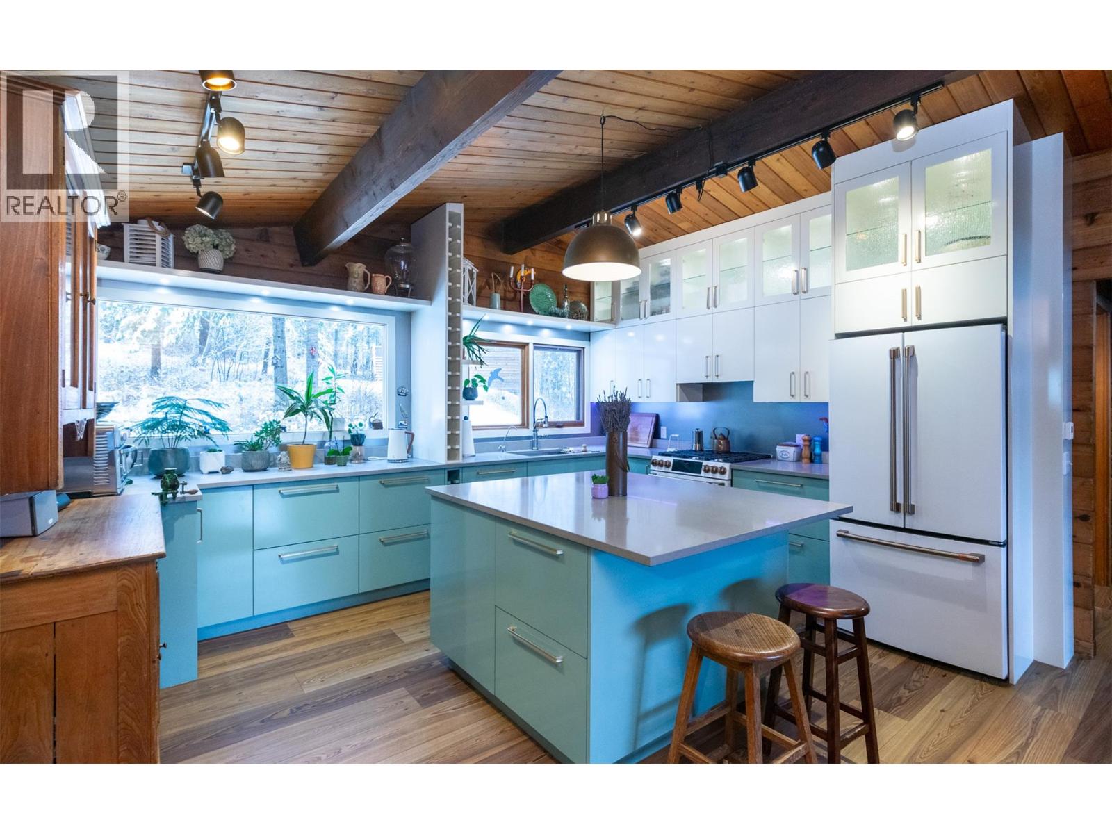  781 Gardom Lake Road, Enderby