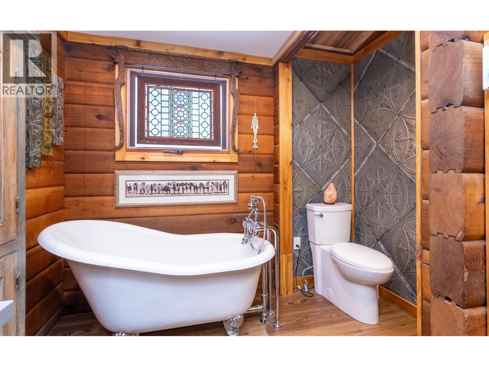  781 Gardom Lake Road, Enderby