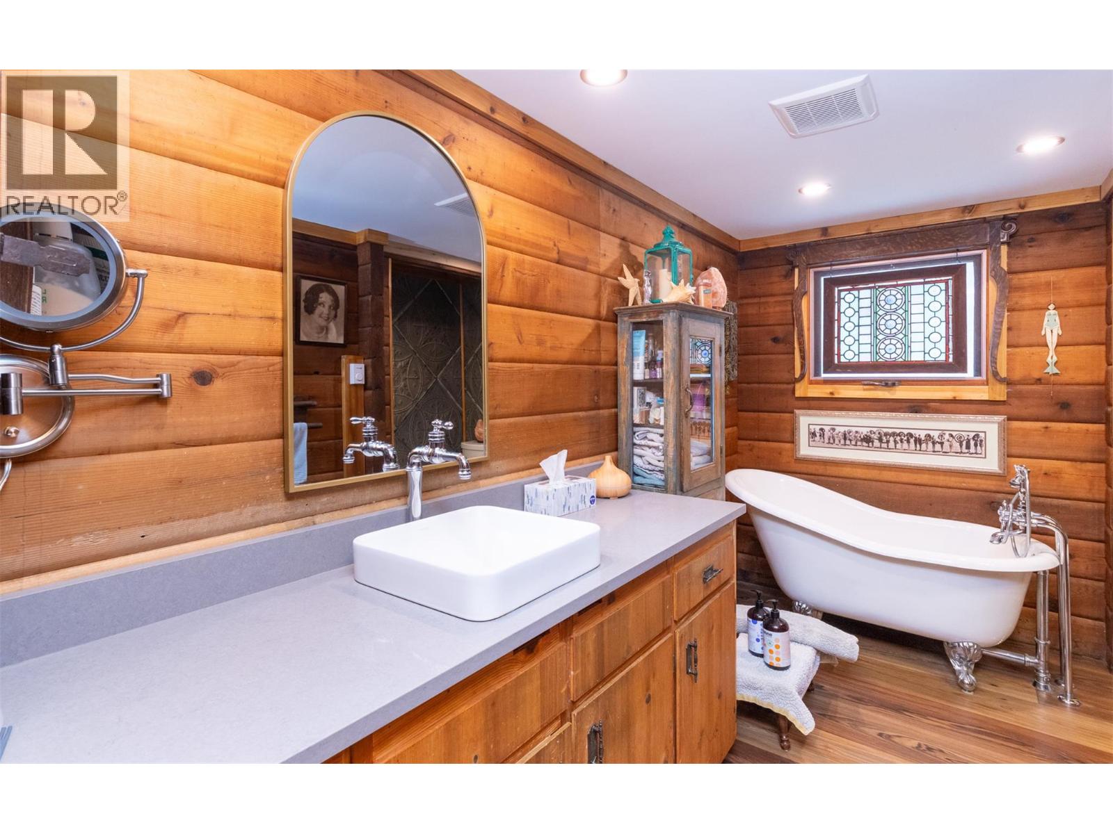  781 Gardom Lake Road, Enderby