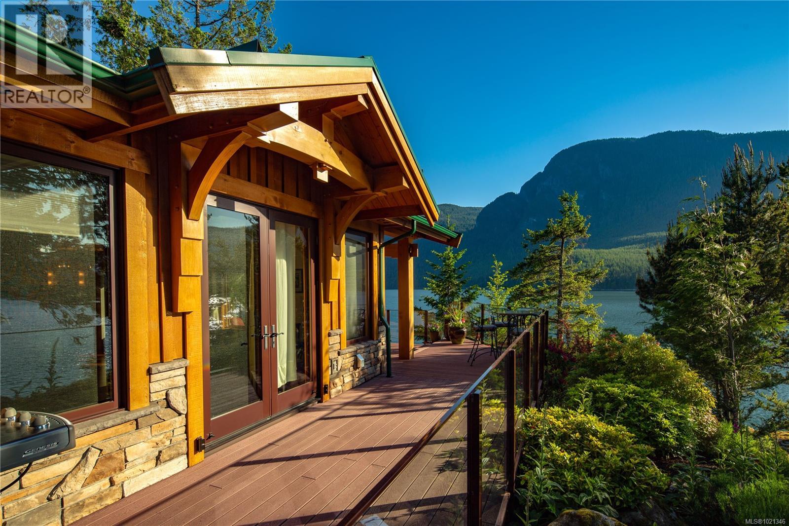 1 Stuart Island, Stuart Island